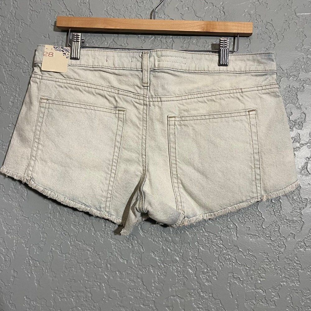 Anthropologie Pilcro Light Wash Cut Off Shorts - Picture 3 of 8